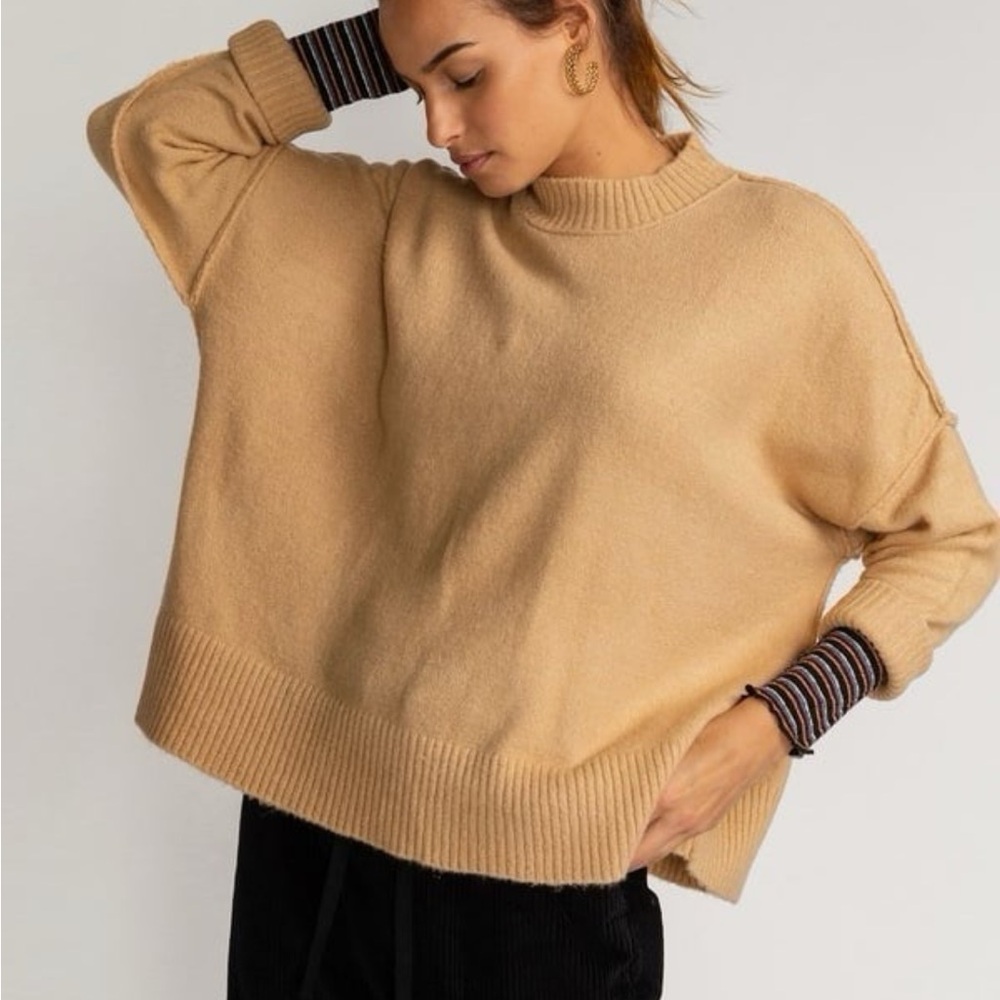 Billabong Women’s sweater 🍁